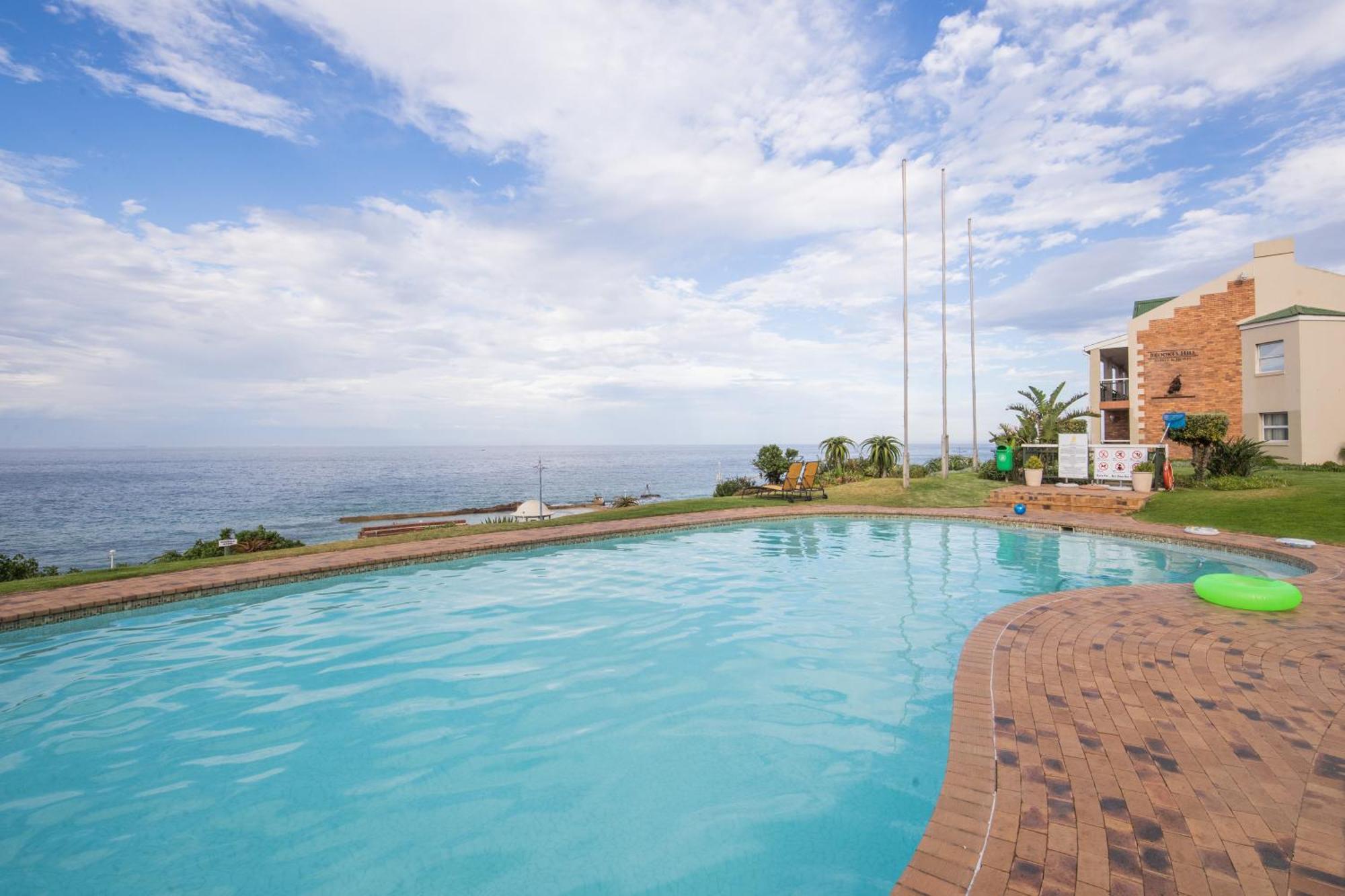 157 Brookes Hill Suites Near The Beach Port Elizabeth Exterior photo